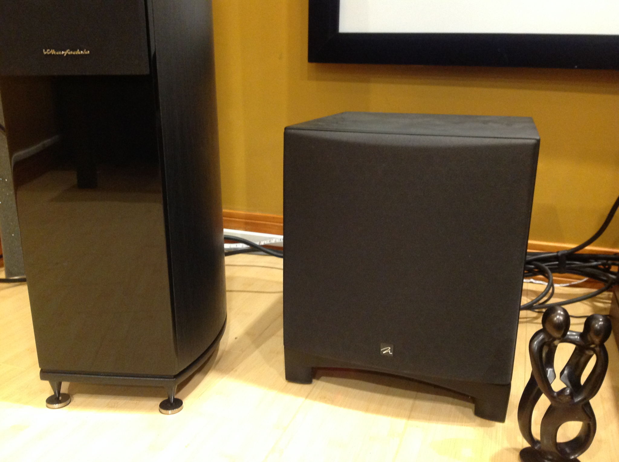 Martin Logan sub