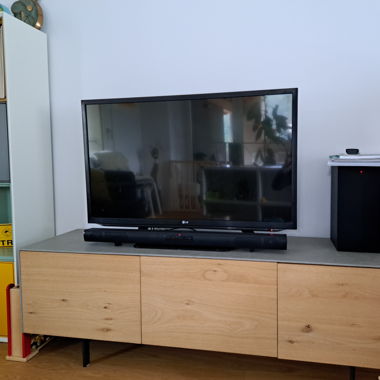 TV Möbel + TV LG
