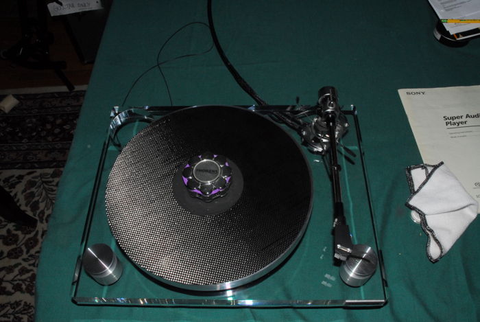 Thorens TD2010 Turntable with SME M2-9 tone arm and Den...