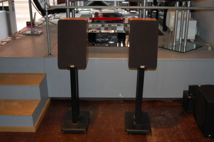 Audio Concepts, Inc. ACI Sapphire III Bookshelf Speaker...
