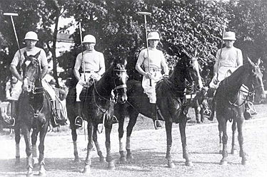  Paris
- Paris 1924 OG, Polo - The team from Argentina
(ARG) 1st, Juan MILES, Enrique PADILLA, Juan
NELSON, Arturo KENNY.
© 1924 / Comité International Olympique
(CIO)