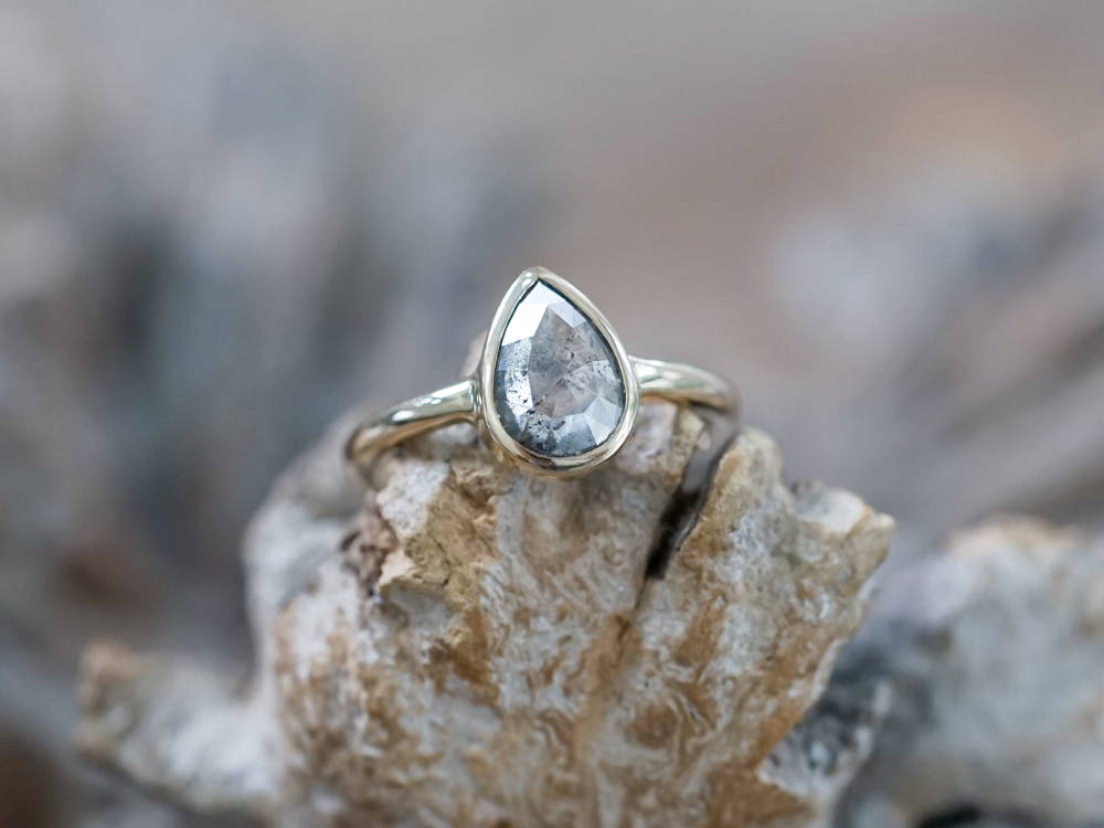design-plus-size-engagement-ring-custom-pear-diamond