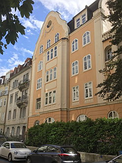  Basel
- Das schmucke Mehrfamilienhaus in Gundeldingen-Quartier