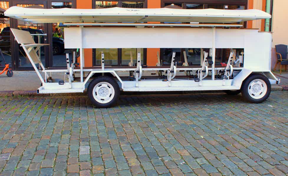 Beer Bus Sightseeing Tour - photo 4