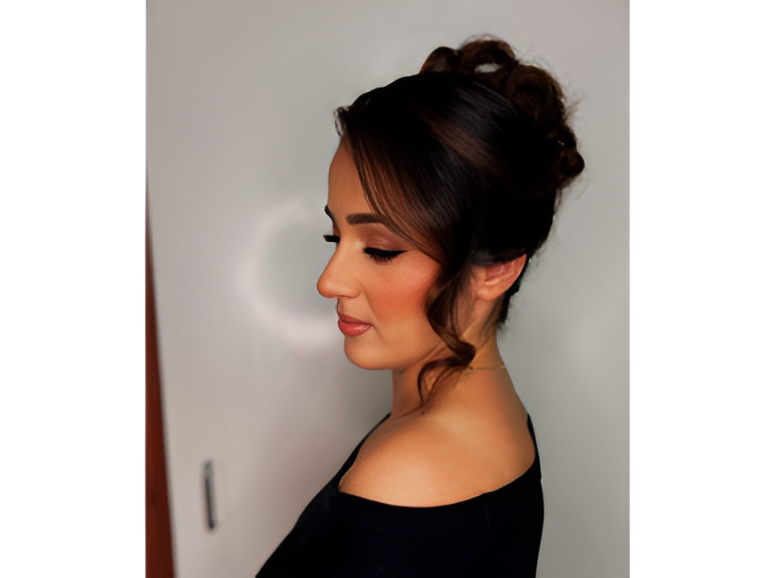 RMC Hair and Makeup Voucher - Image 4