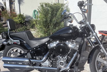 2022 HARLEY-DAVIDSON SOFTAIL STANDARD motorcycle for rent near Port Charlotte, FL