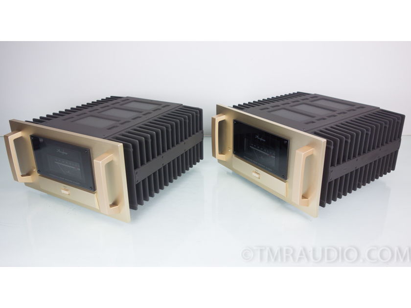 Accuphase M-8000  Monoblock Power Amplifier; Pair in Factory Boxes