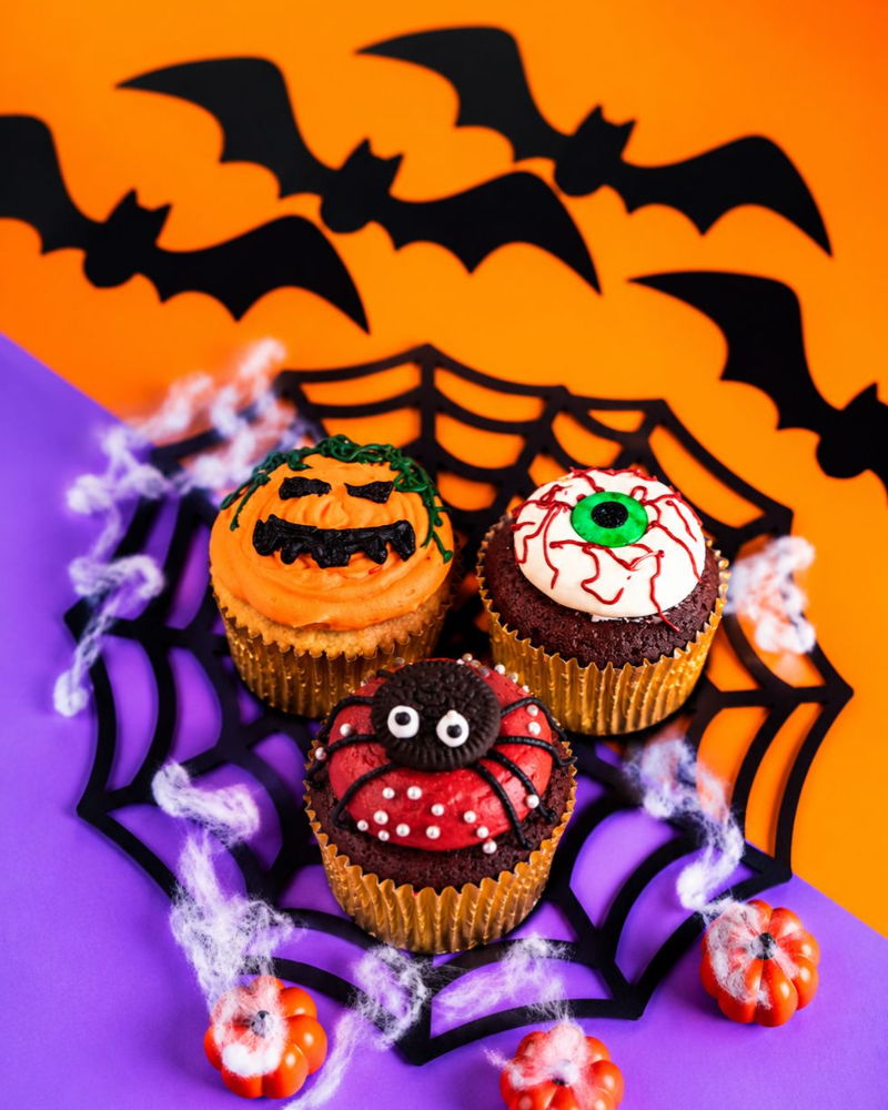 Midnight Terror Halloween Cupcakes