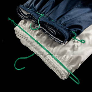 table skirt hangers