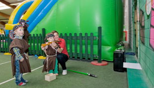 tummel dschungel kinder armbrust schießen