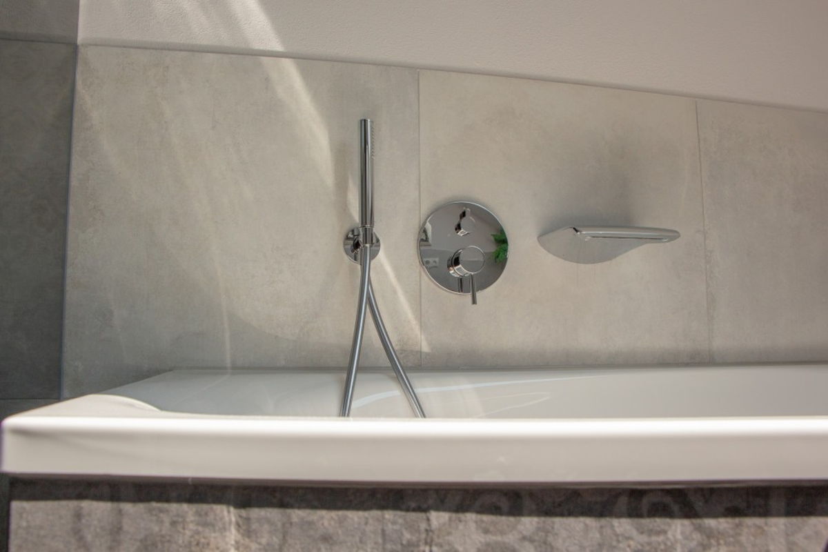 Foto Kundenreferenz Badsanierung Wellness mit barrierefreier Dusche