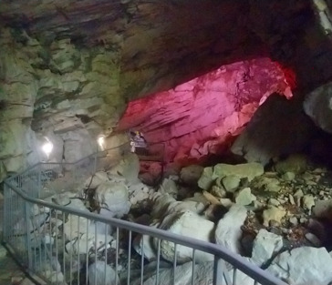 Путешествие к Воронцовским пещерам с посещением чайных плантаций