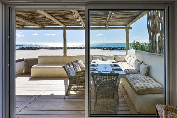 Villa Carnon terrasse les pieds dans l eau