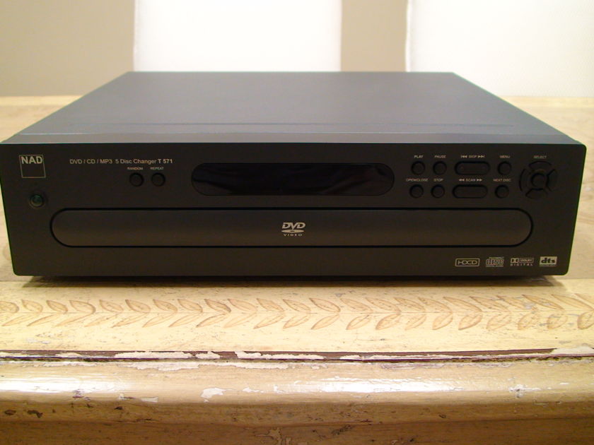 NAD T571 CD/DVDMP3 5-Disc Changer