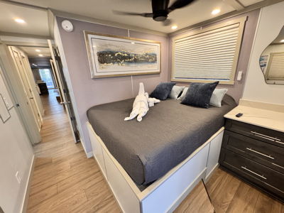 Boat Image 77