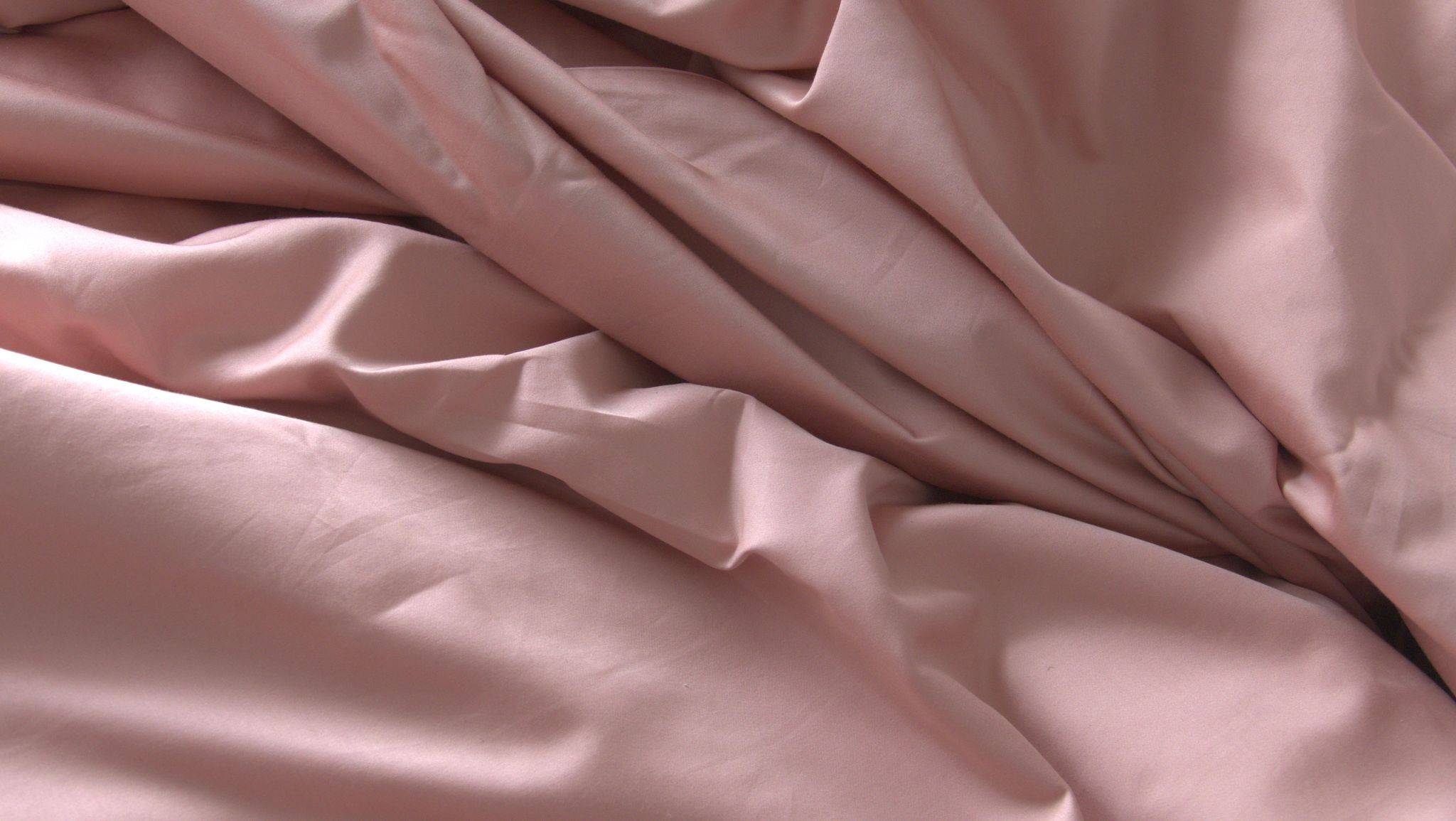 Featuring Weavve’s Cotton Sheets in Tea Rose details