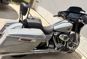 2024 HARLEY-DAVIDSON STREET GLIDE motorcycle for rent near San Antonio, TX