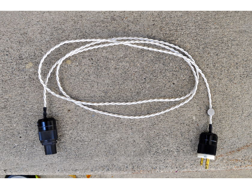 Crystal Cable BV Reference Connect Power Cord