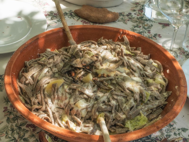 Cooking classes Chiuro: A special-flavored Seratina: Pizzoccheri night