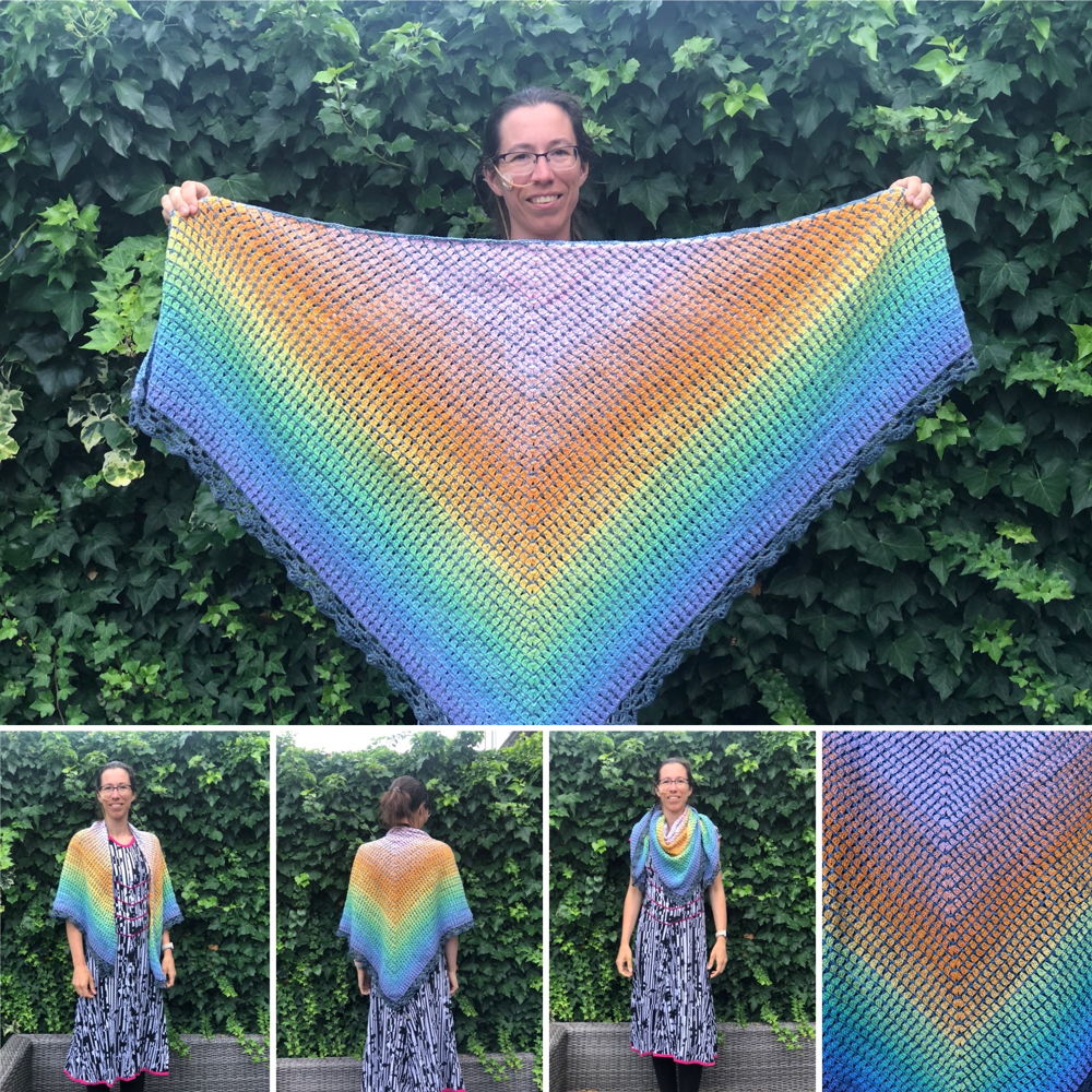 Crocheted shawl Daniella