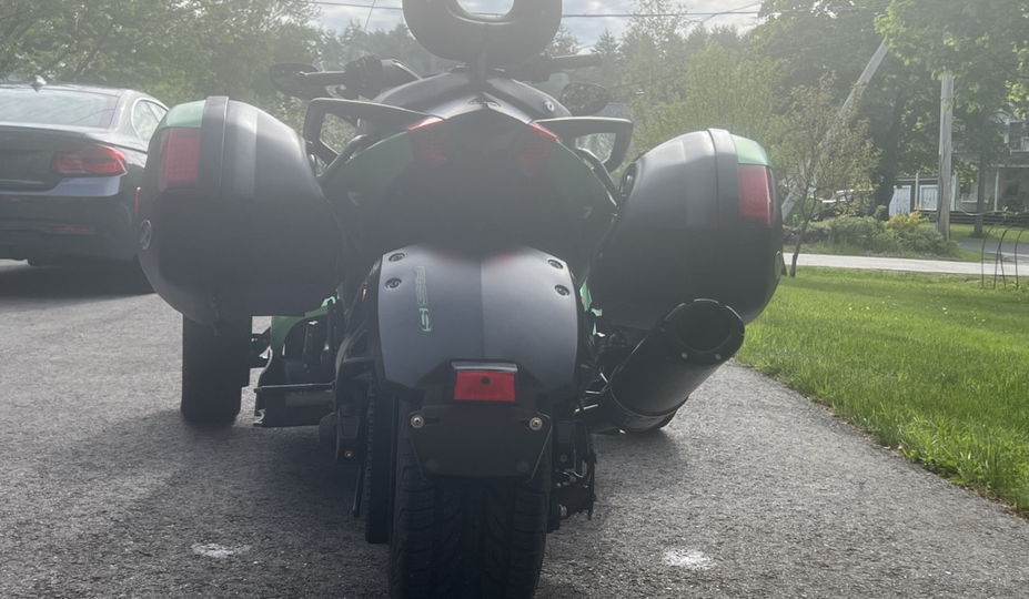 CANAM SPYDER RSS SE5 for rent near Epping , NH