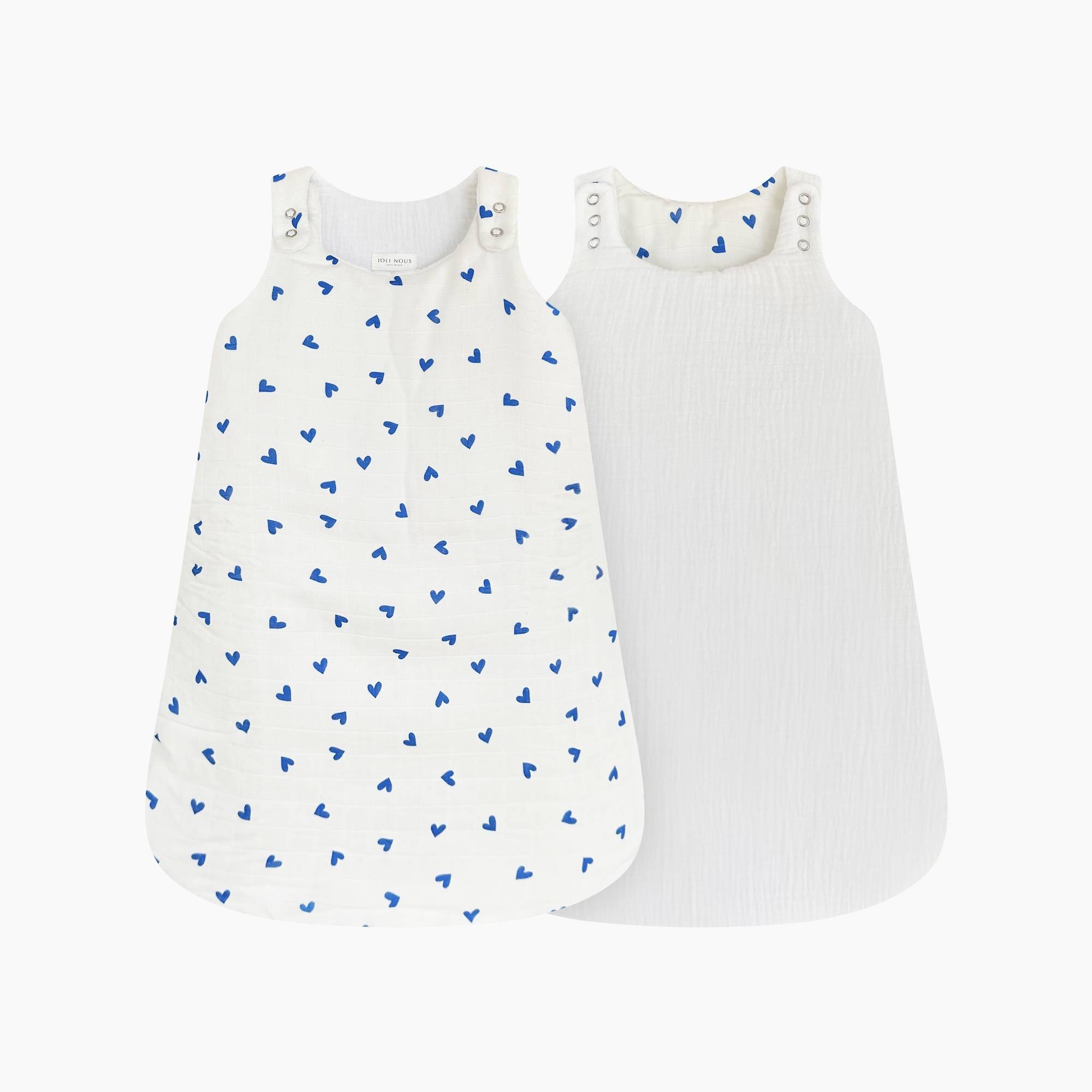 protège carnet de santé qualité bébé raffiné coeurs rouges pour bébé et enfant, en coton doux et bambou et respirant, certifié OEKO-TEX, idéal pour compléter une tenue d'enfant chic et confortable