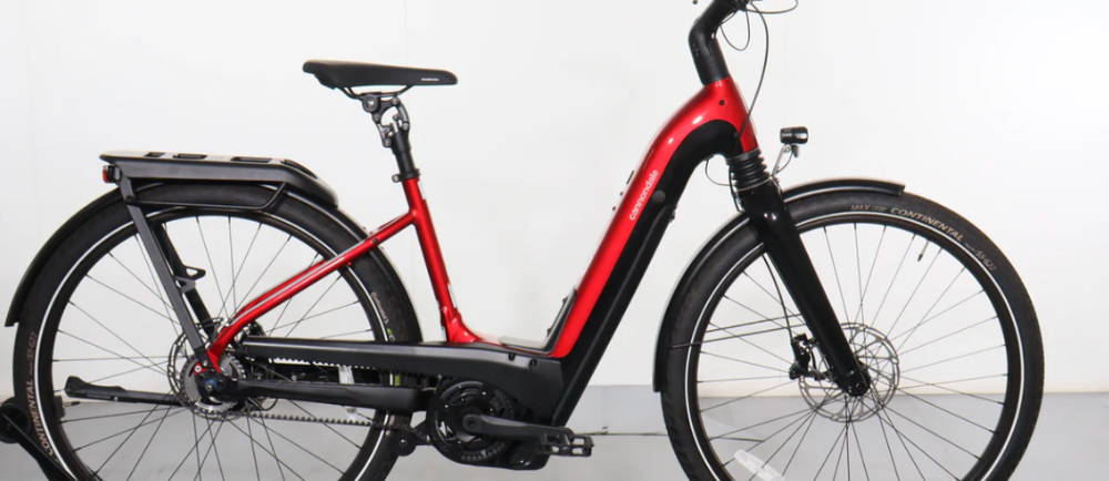 a Cannondale Mavaro Neo step through electric bike
