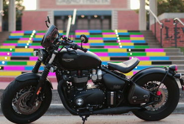 2018 TRIUMPH BONNEVILLE BOBBER BLACK motorcycle for rent near Lewisville, TX
