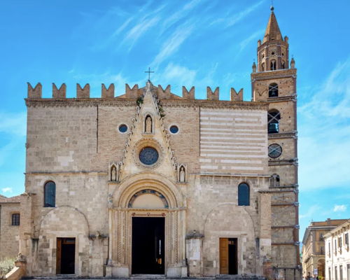 Food & Wine Tours Capannori: Let's have a walk at the Mercato Coperto