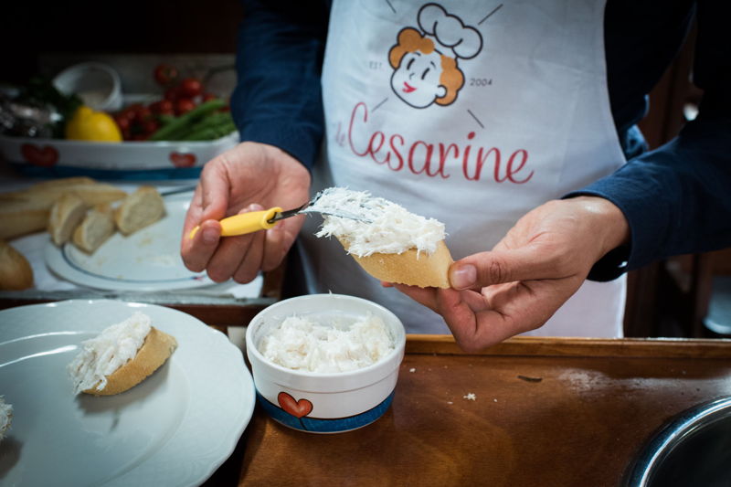 Enjoy a private cooking class, learn the secrets of four typical dishes, including the famous Bruschetta. 