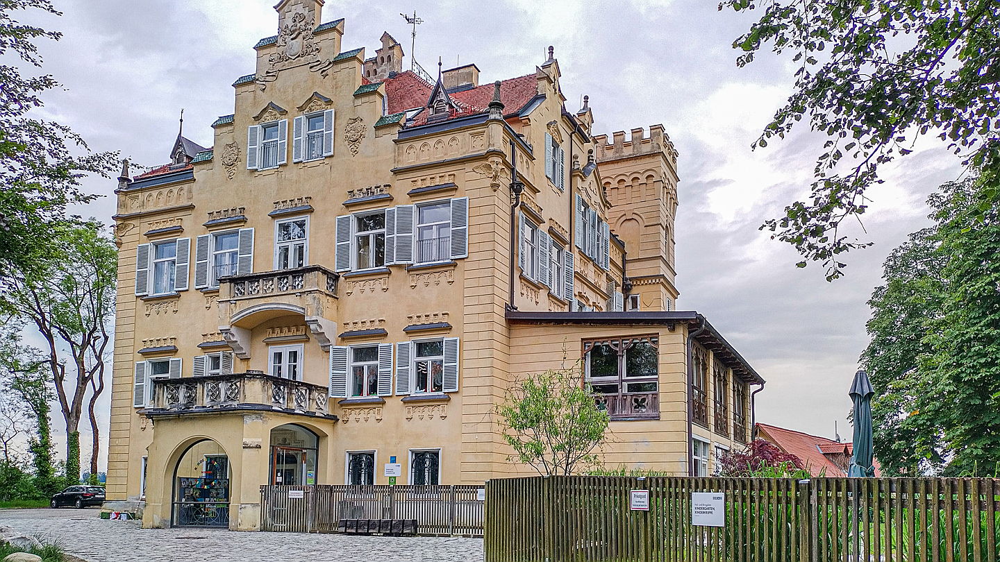 Graz
- Kindergarten