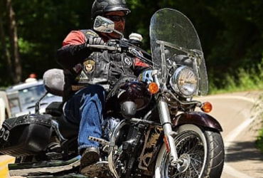 2012 KAWASAKI VULCAN 900 CLASSIC motorcycle for rent near Clermont , FL