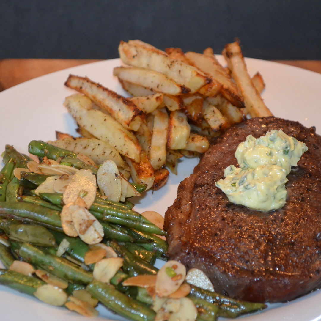 Date: 14 Apr 2020 (Tue)
103rd Main: Seared Steak and Homemade Chips with Nutty Green Beans & Garlic-Parsley Butter [308] [158.3%] [Score: 9.8]
Cuisine: French
Dish Type: Main