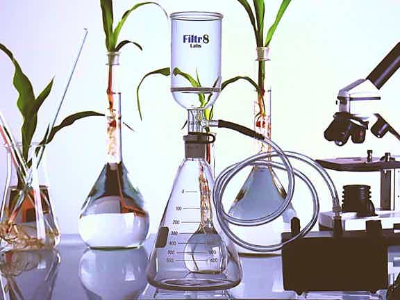 Filtr8 Vacuum Lab Filtration Pump Pro and Flask