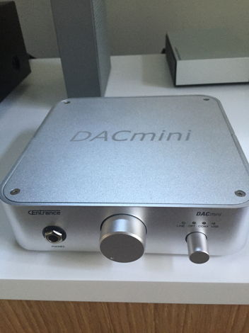 Front view of DACmini