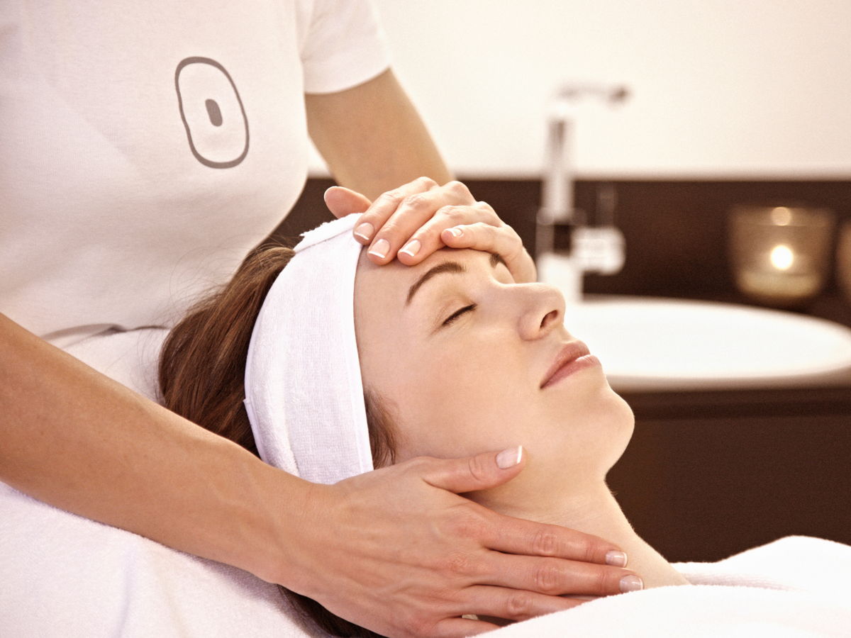 Gutschein & Geschenke für ein Mädels Wellness Wochenende für Freundinnen