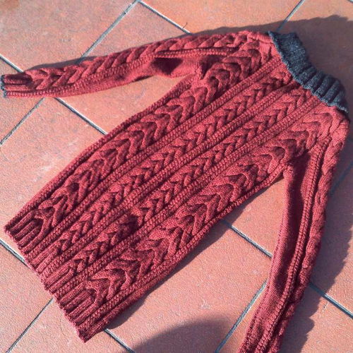 SCIACCA, knitting pattern for a cardigan in cable-stitch for ladies