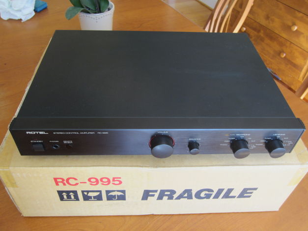 Rotel RC995 Balanced Preamplifier
