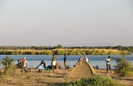 3 nights / 4 days - Zambezi Island Canoe Trail