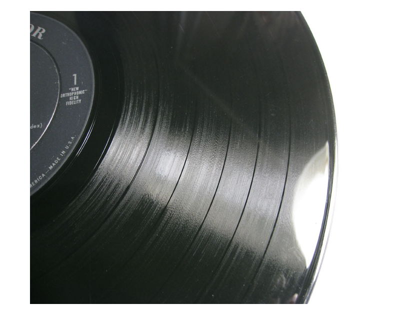 Tito Puente - Mucho Cha-Cha - 1959 RCA Victor Records LPM-2113