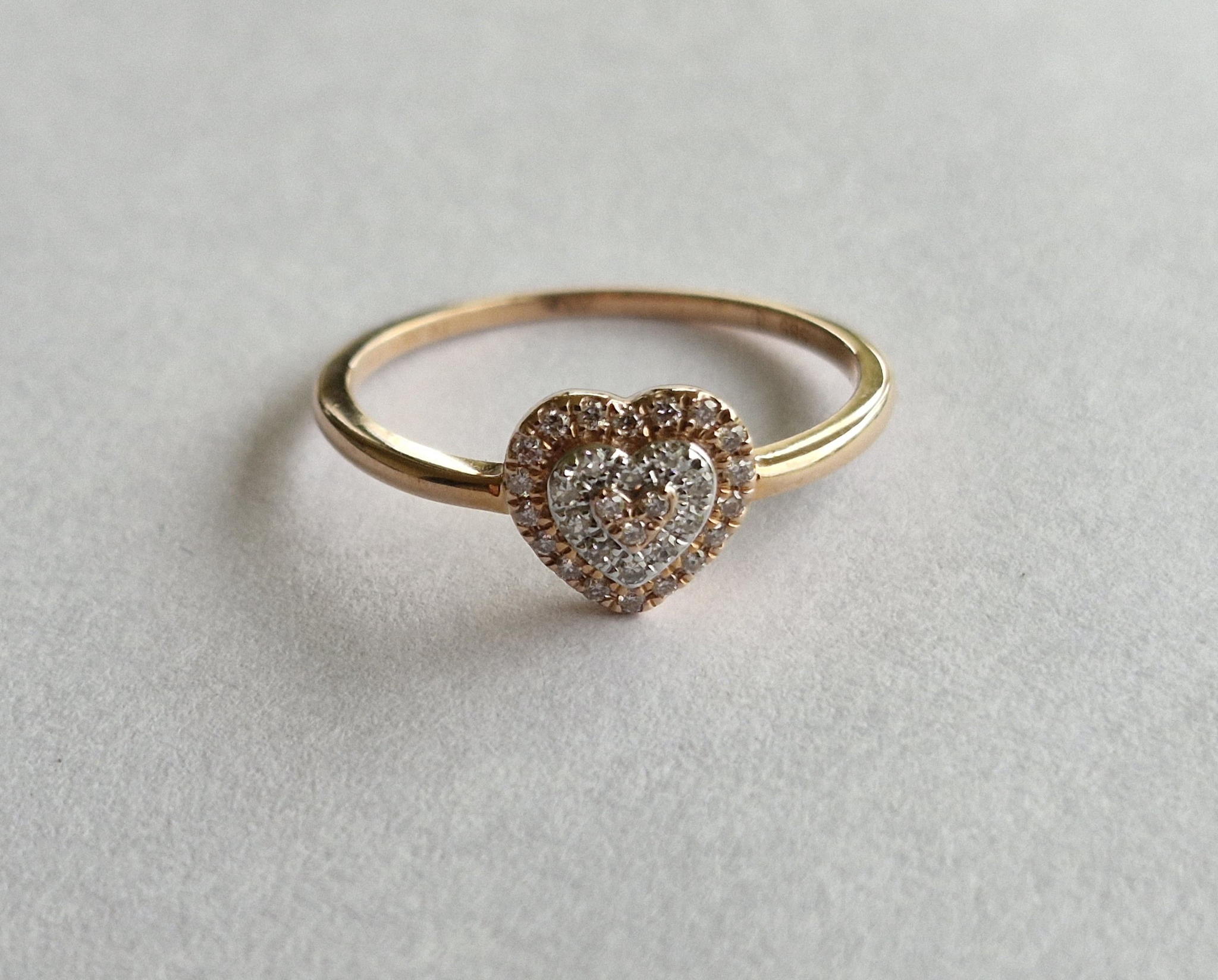 Ladies 14ct Rose Gold Diamond Ring