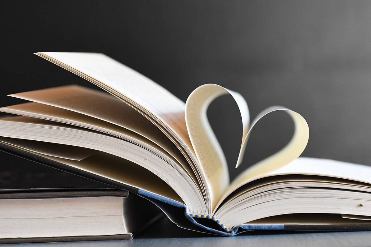 Bücher als Geschenkidee zum Valentinstag