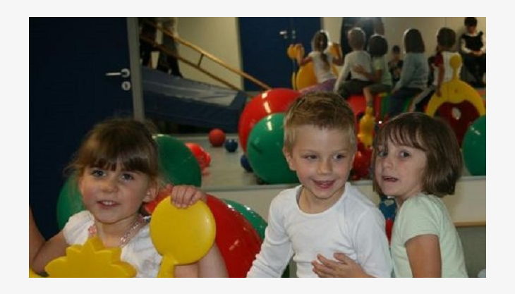 geburtstags foto in der turnhalle