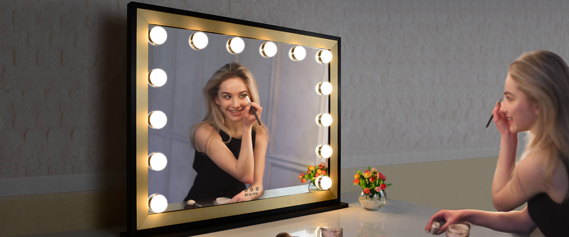 Hollywood Vanity Mirror with lights