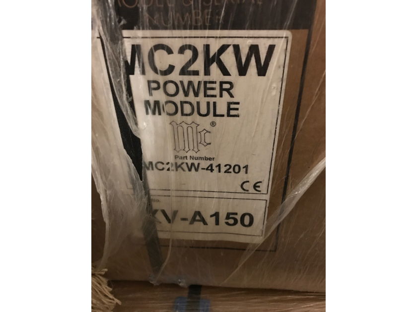 McIntosh MC-2KW 2000 Watt Mono Block Amplifier Pair - MINT