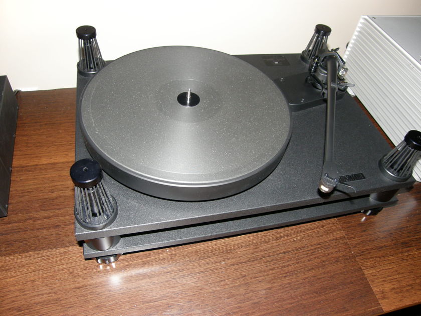 SME 20/12, 6 months old like new! Blowout 50% discount price, 12" SME V-12 tonearm also available,  mint OBM, from dealer w/ warranty