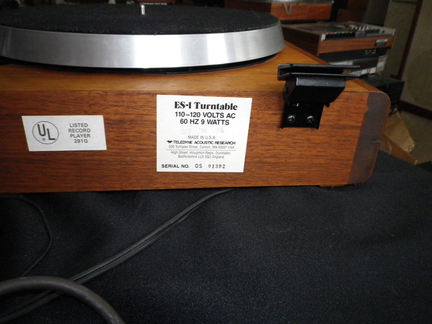 Acoustic Research, AR ES-1 with SME Series III S version, Tonearm with Grado Cartridge Good Condition