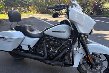 2020 HARLEY-DAVIDSON STREET GLIDE SPECIAL motorcycle for rent near Del Mar, CA