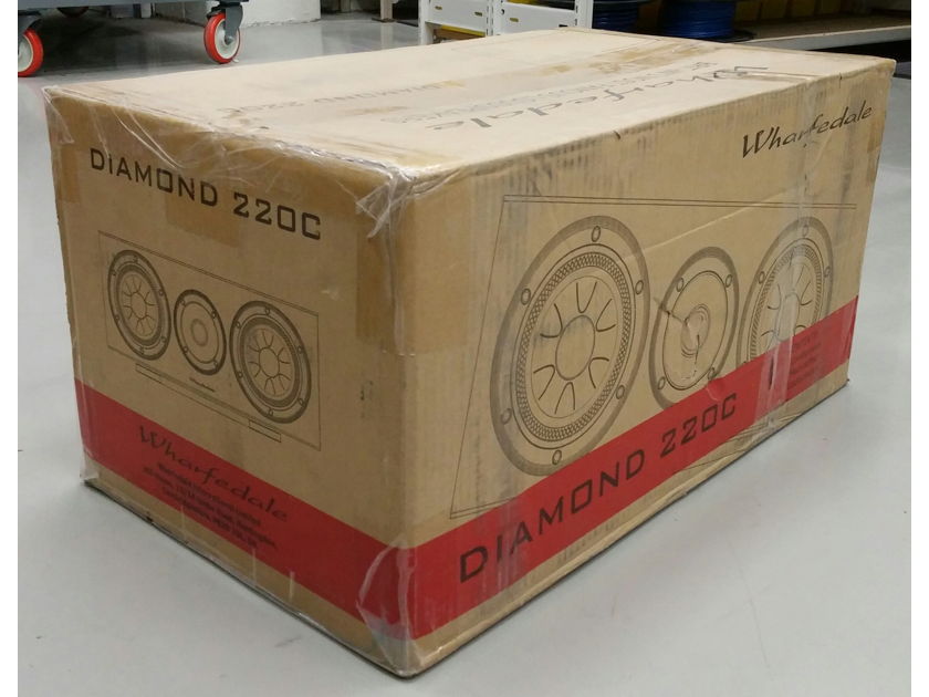 WHARFEDALE Diamond 220C Centre Speaker: Pristine Demo; Full Warranty; 50% Off