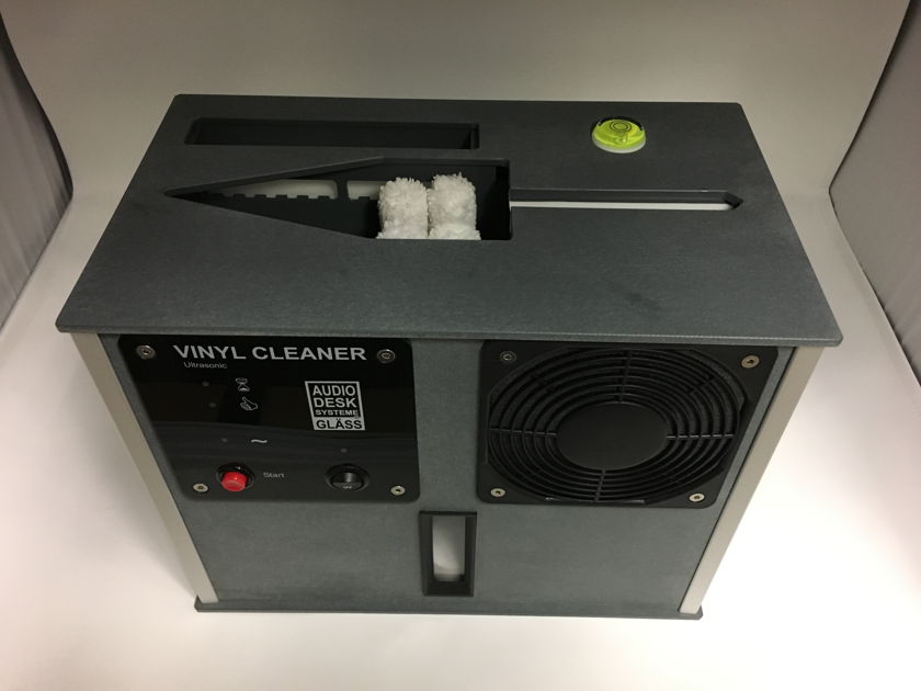 Audio Desk Systeme Vinyl Cleaner Grey